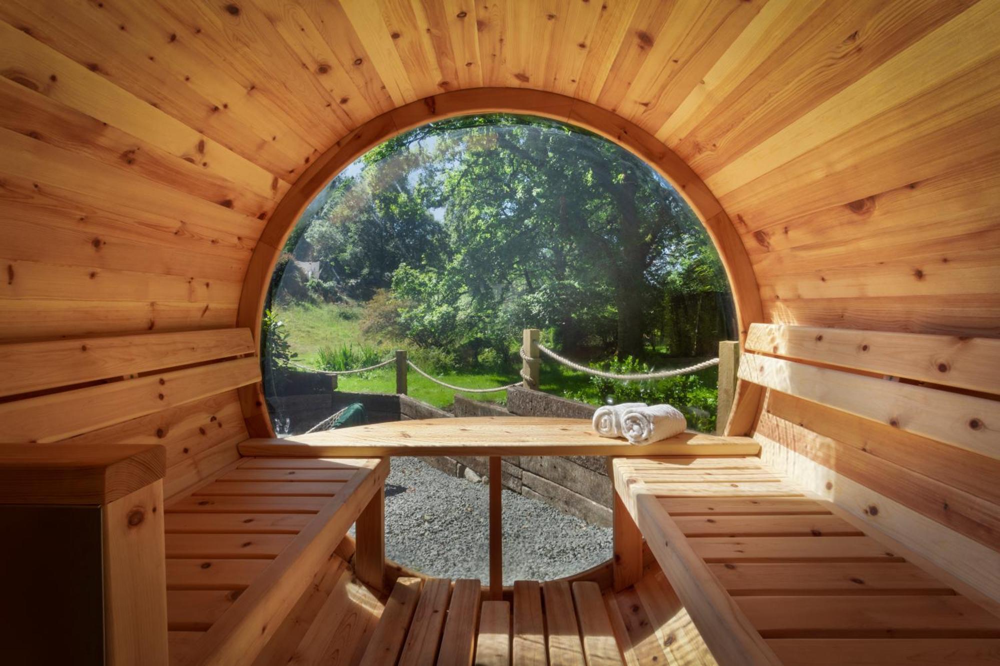 Aphrodites Group - Luxury Hot Tub Suites In Central Lake District! باونيس أون وينديرمير المظهر الخارجي الصورة