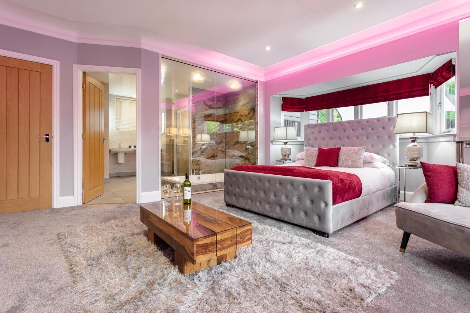Aphrodites Group - Luxury Hot Tub Suites In Central Lake District! باونيس أون وينديرمير المظهر الخارجي الصورة