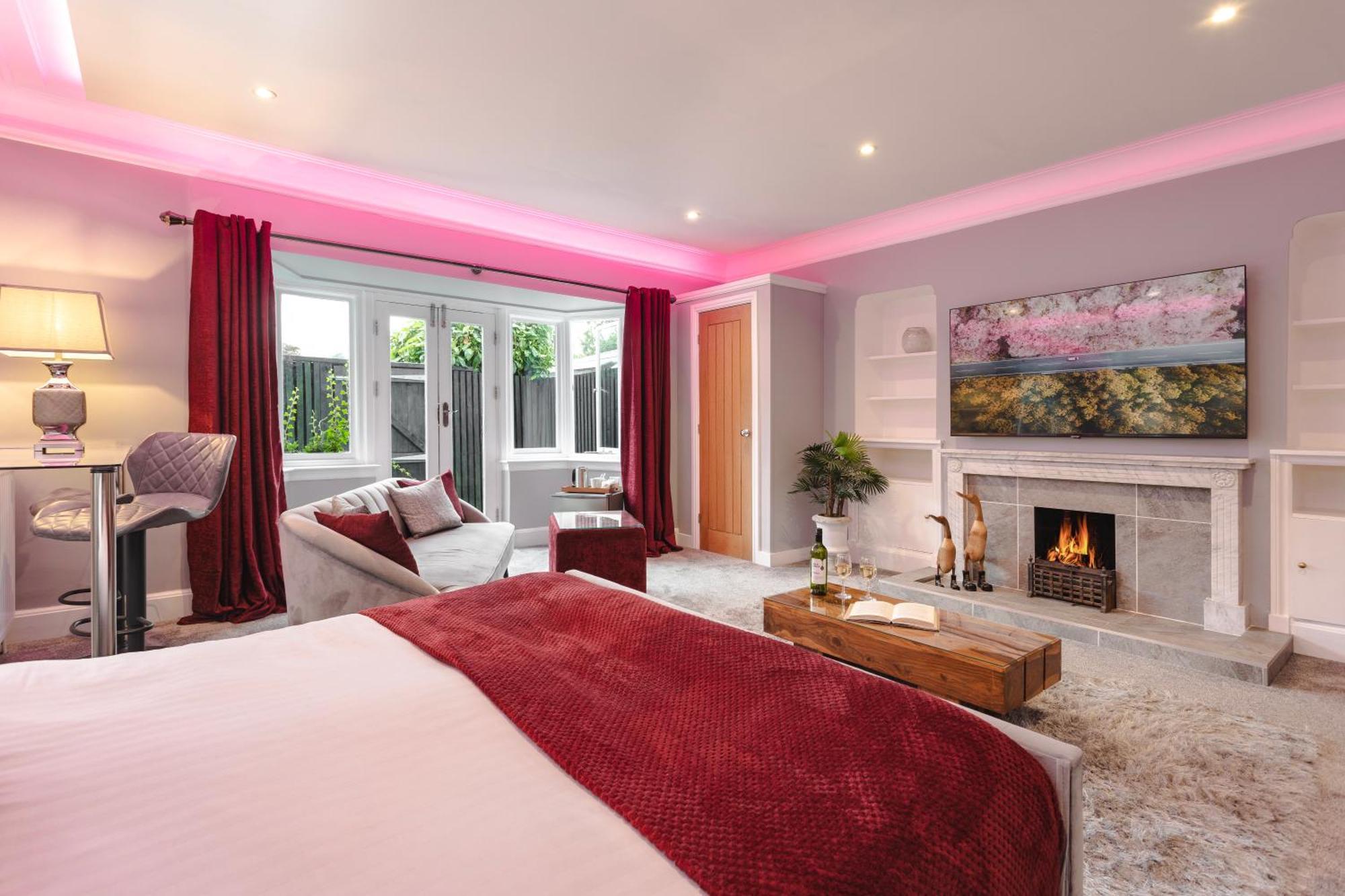 Aphrodites Group - Luxury Hot Tub Suites In Central Lake District! باونيس أون وينديرمير المظهر الخارجي الصورة