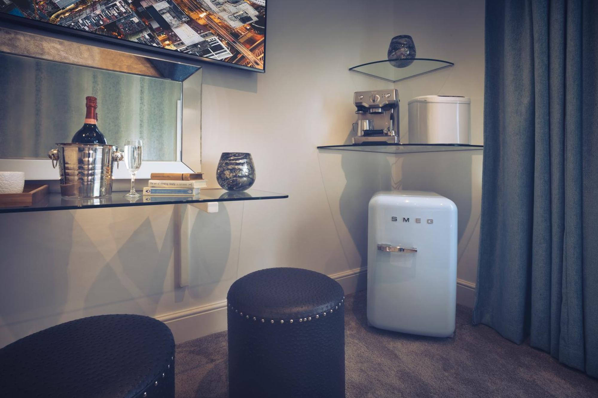 Aphrodites Group - Luxury Hot Tub Suites In Central Lake District! باونيس أون وينديرمير المظهر الخارجي الصورة